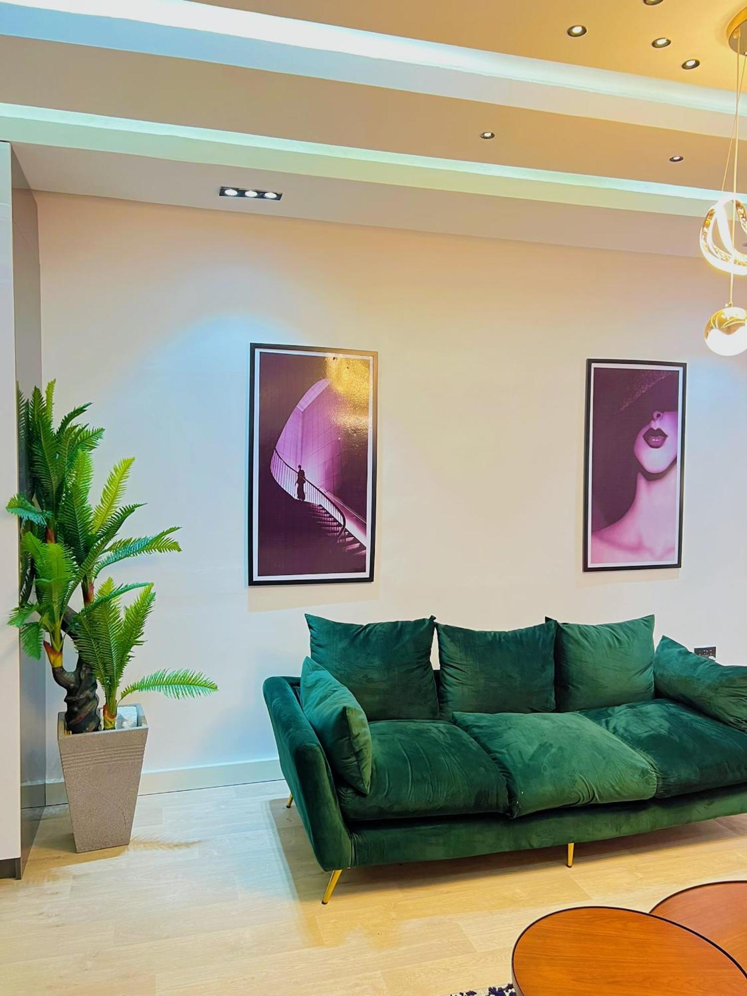 Austra Hotels And Apartments Maitama Abuja Esterno foto
