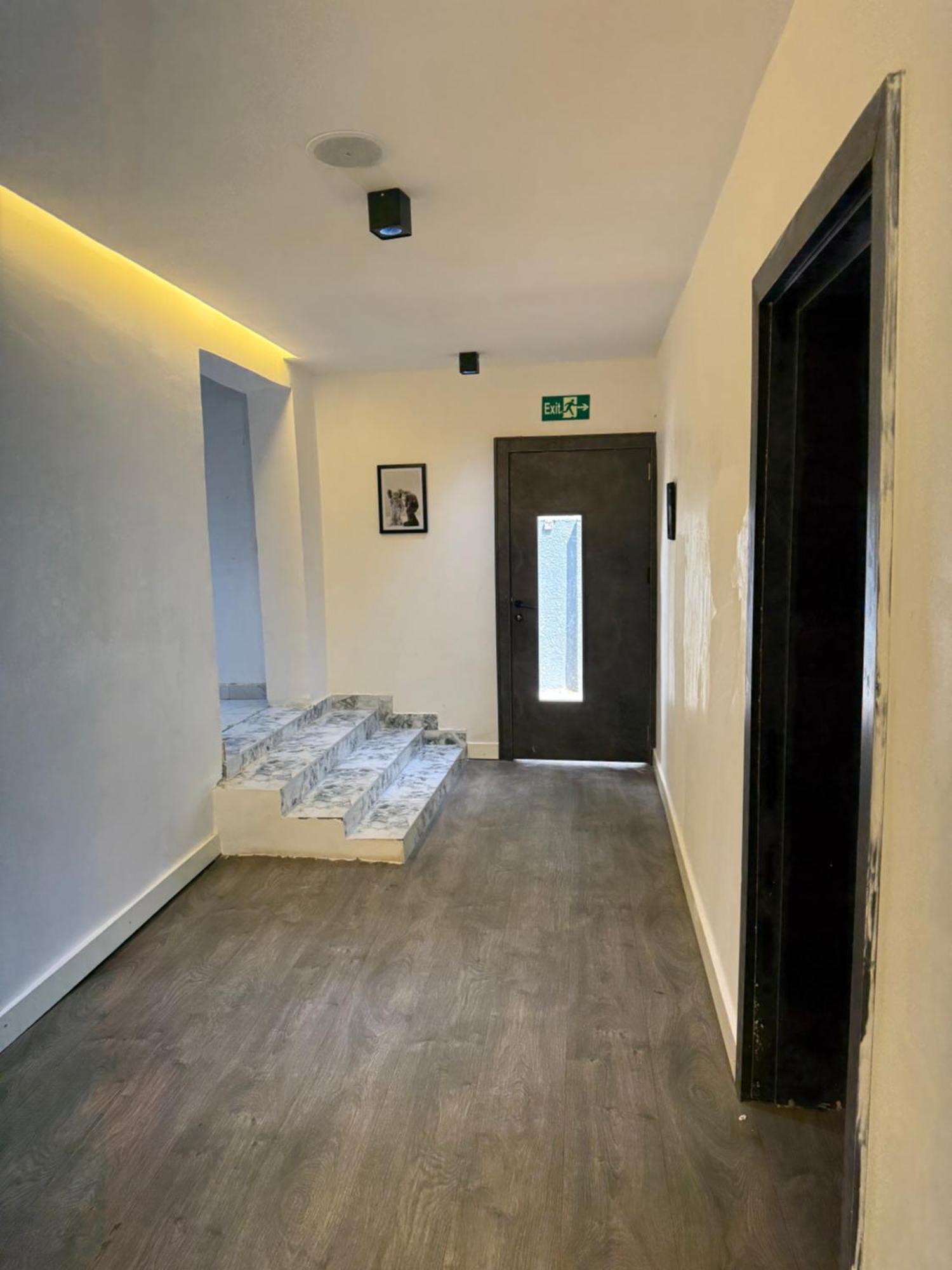 Austra Hotels And Apartments Maitama Abuja Esterno foto